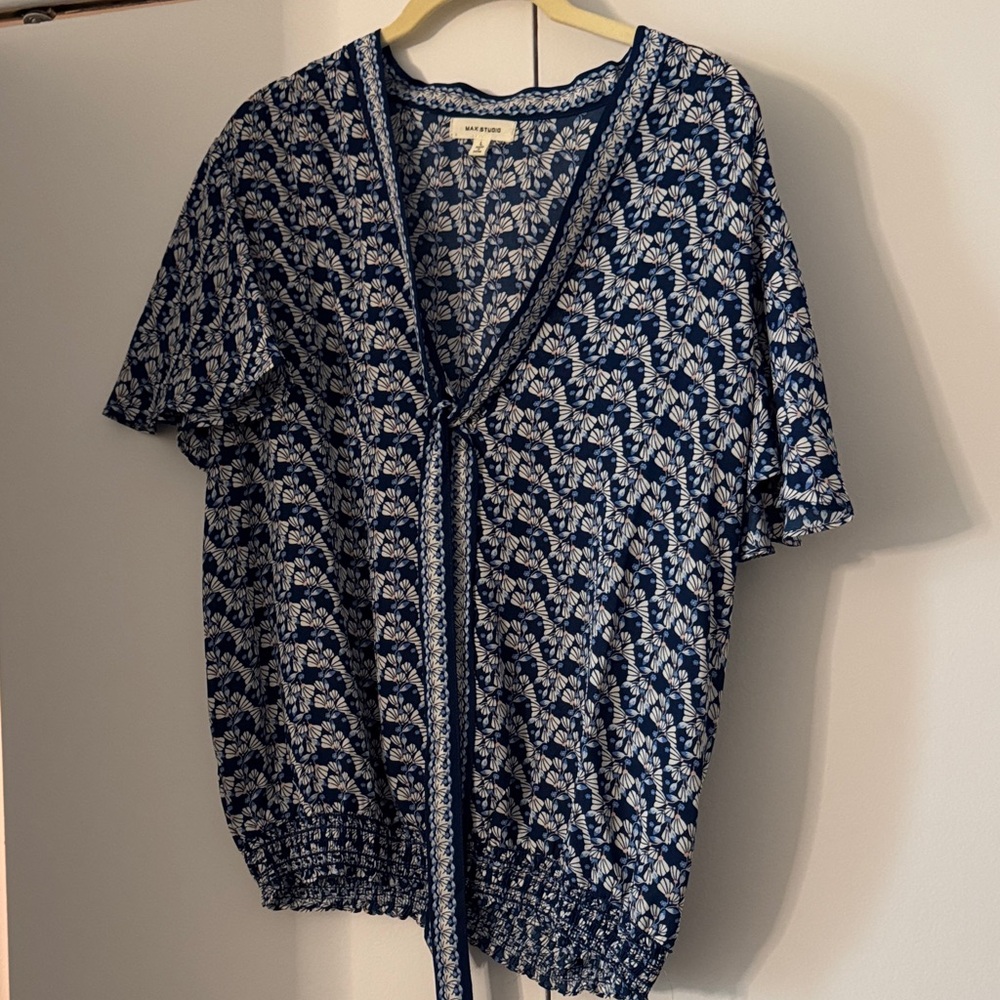 Blue and White Patterned Top